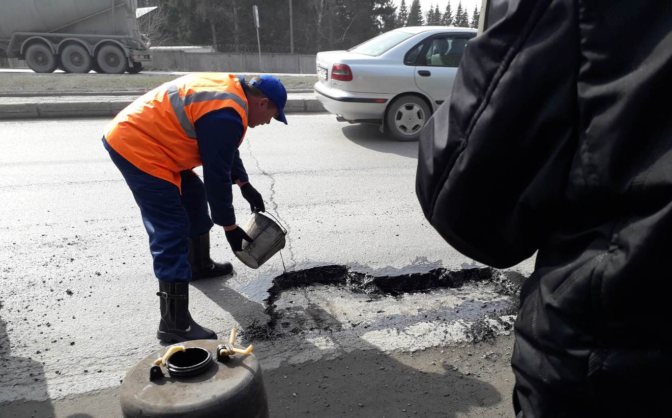 Где работает техника ДЭУ Советского района можно посмотреть онлайн