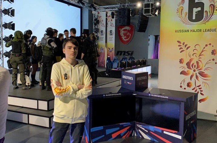 Киберспортсмен Академгородка отправился на финал 2-го сезона Russian