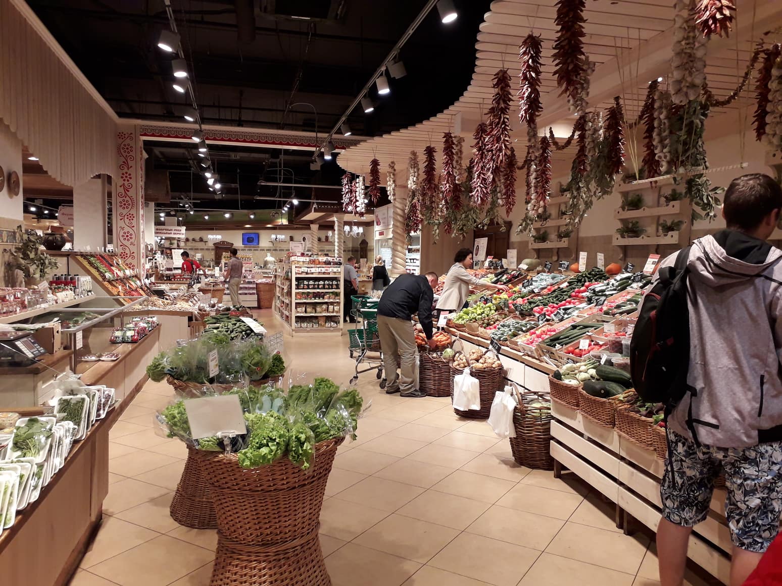 Новосибирские ритейлеры ограничивают продажу продуктов в одни руки