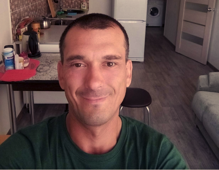 Похитителя мобильных телефонов задержали в Новосибирске