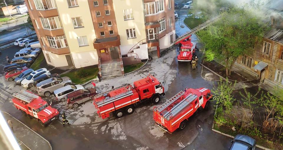 Пожар на улице Вяземской: погорельцев расселили