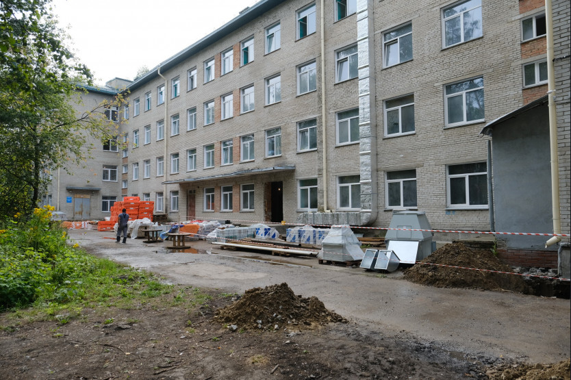 Сосудистый центр Академгородка сдадут в эксплуатацию до конца 2020