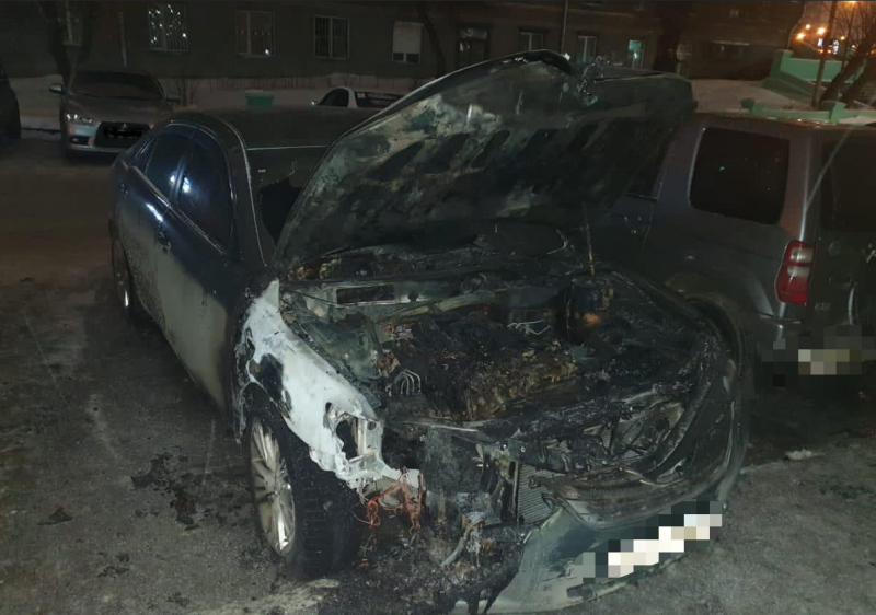 Новосибирец из ревности спалил автомобиль бывшей любовницы
