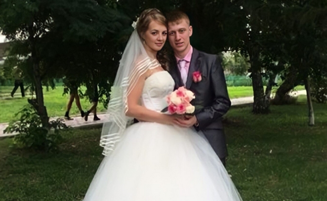 Уехали на новом кадиллаке: в Новосибирске пропала семья с двумя детьми