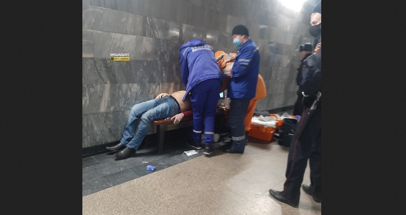 Мужчина умер на станции новосибирского метро