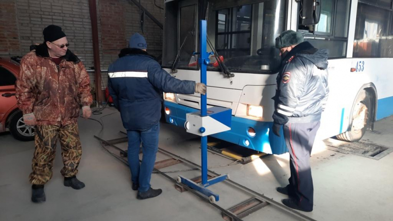 Техосмотр пассажирских автобусов в Новосибирске проводят по новым