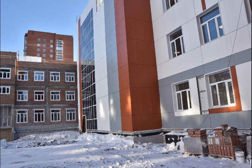 В два раза больше школ построят в Новосибирской области в 2021-2022