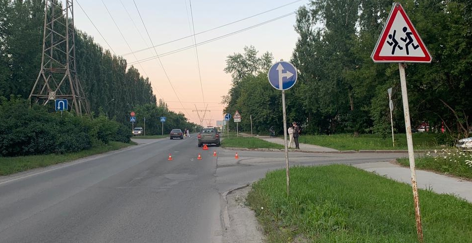 В Новосибирске сбили 5-летнюю девочку на велосипеде и 13-летнего