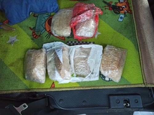 Новосибирские полицейские изъяли у томича почти 3 кг наркотиков