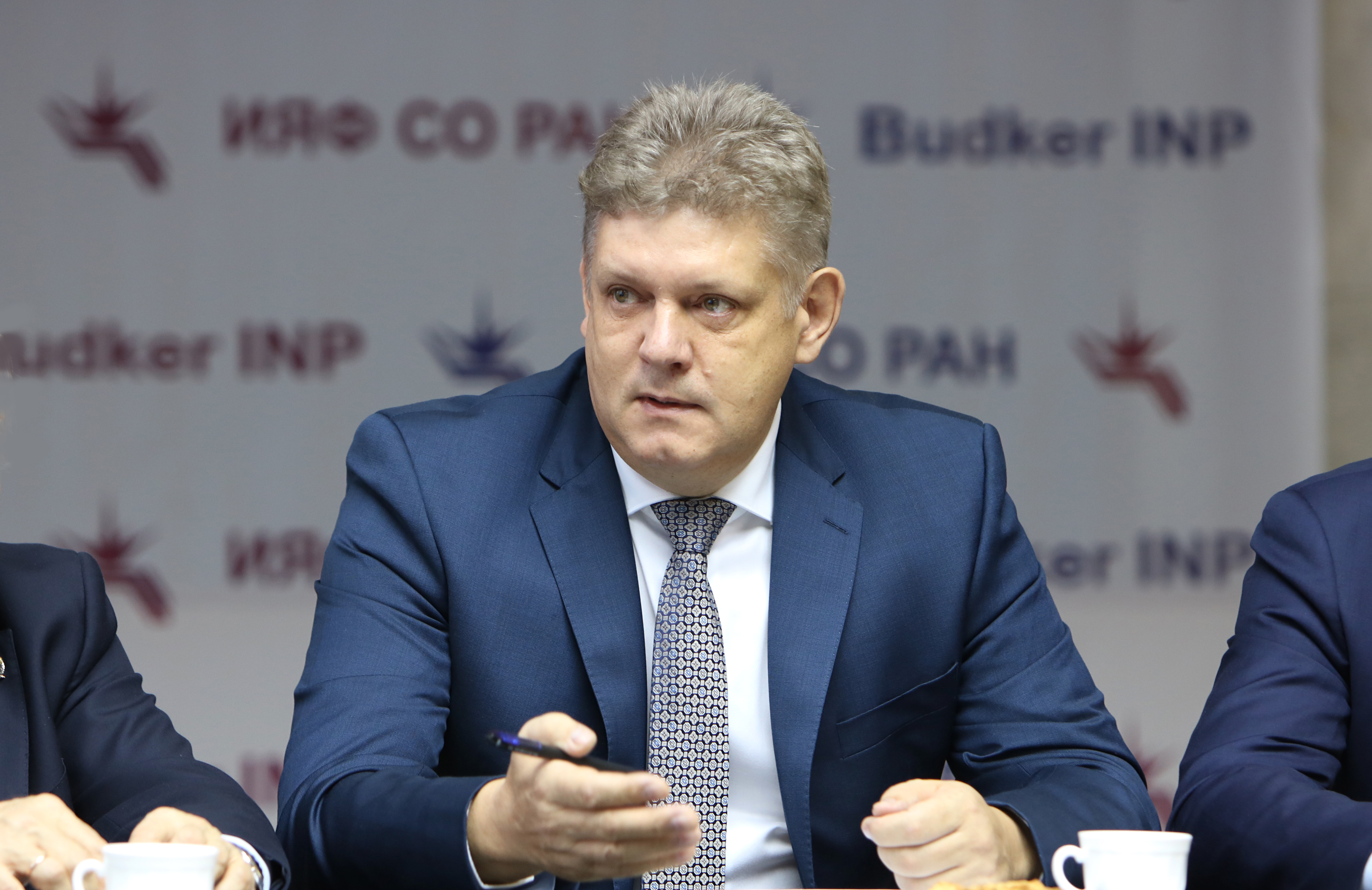 Новый полпред Серышев побывал в НГУ и встретился с академиками