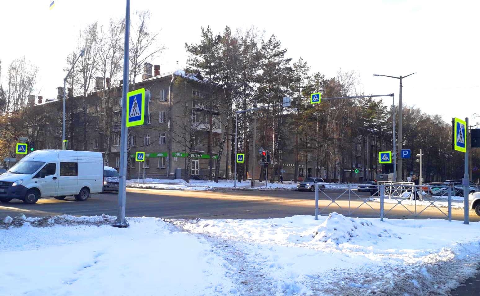 Работу трехфазного светофора в Академгородке обсудят власти и ГИБДД