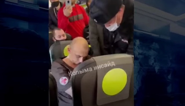 Авиадебоширу рейса &laquo;Магадан &ndash; Новосибирск&raquo; грозит срок за драку