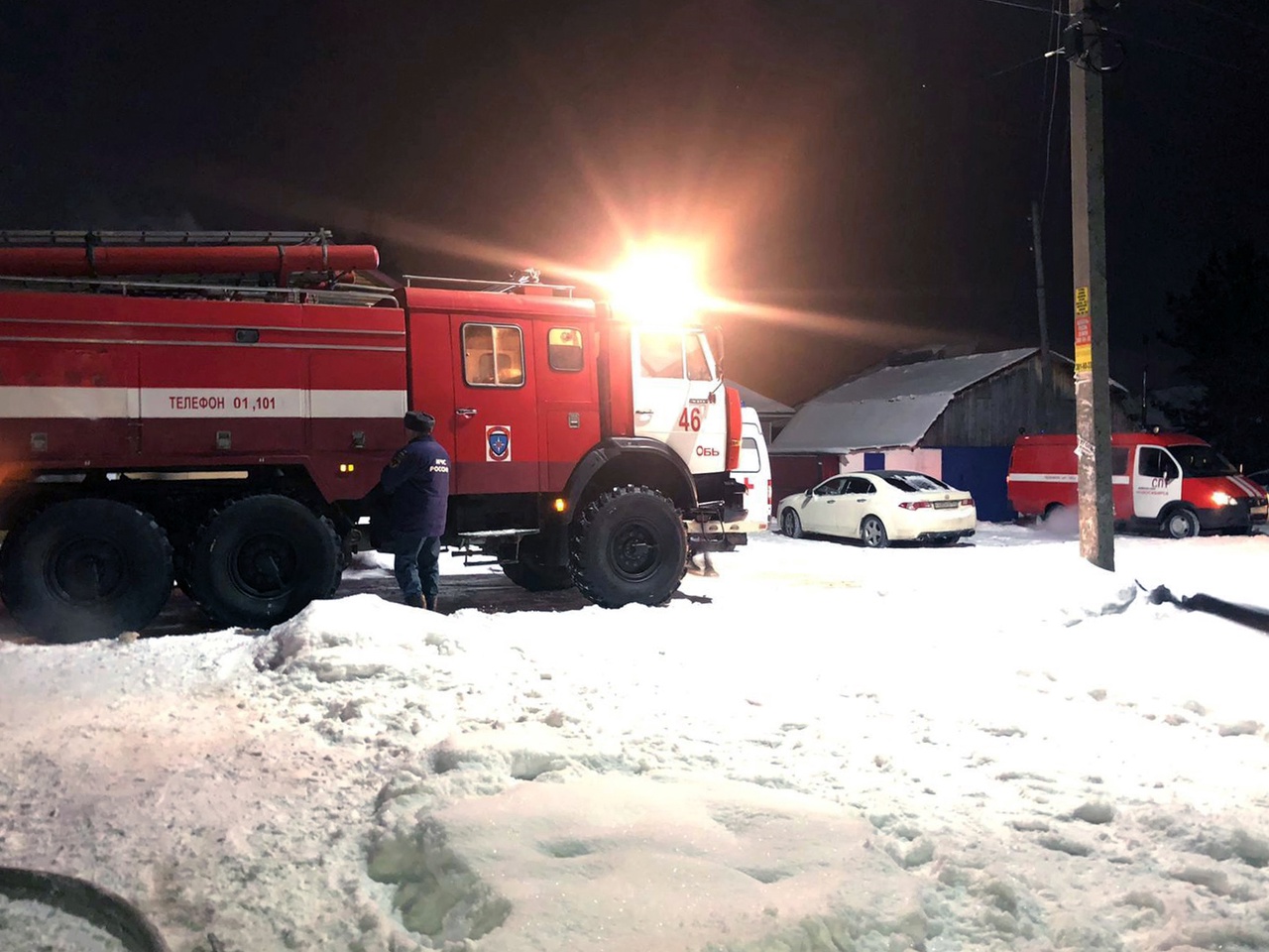 СК проверяет факт гибели на пожаре многодетной матери под