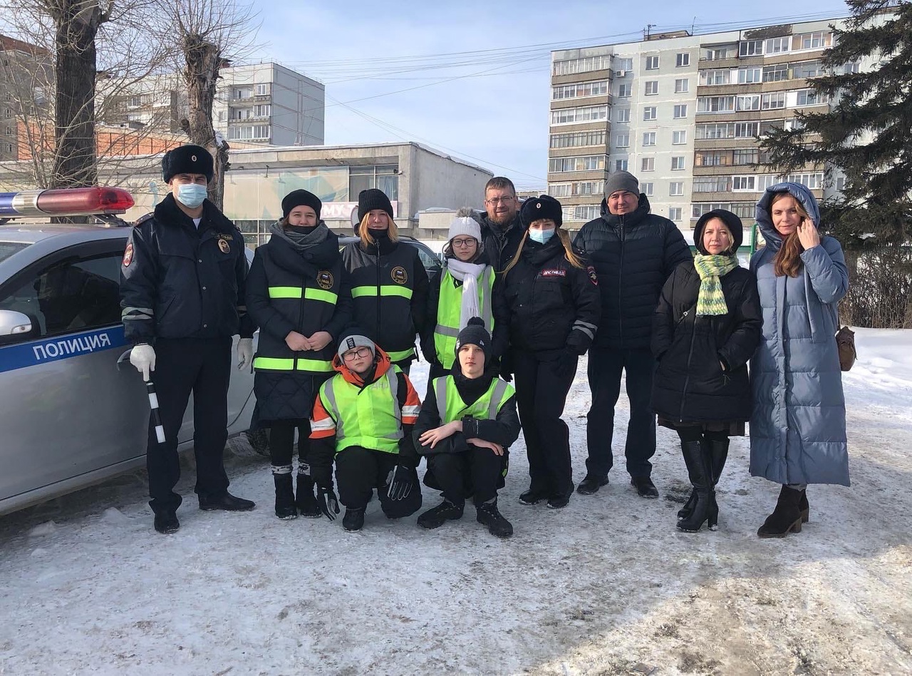 Ежегодная акция &laquo;Цветы для автоледи&raquo; прошла на Шлюзе