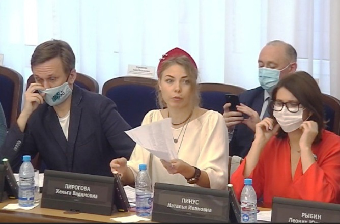 Вице-спикер заксобрания Панферов требует наказать депутата горсовета