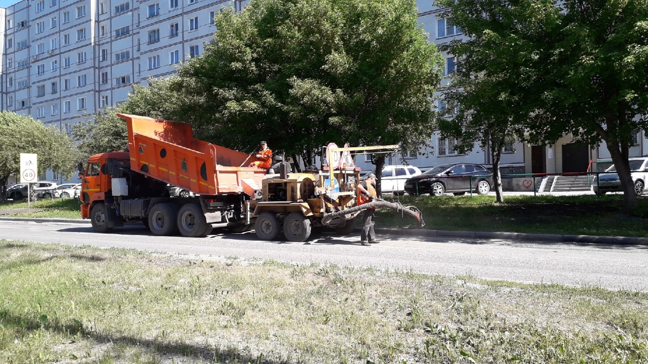 Ещё четыре дороги в Новосибирске перекрыли из-за ремонта теплотрассы