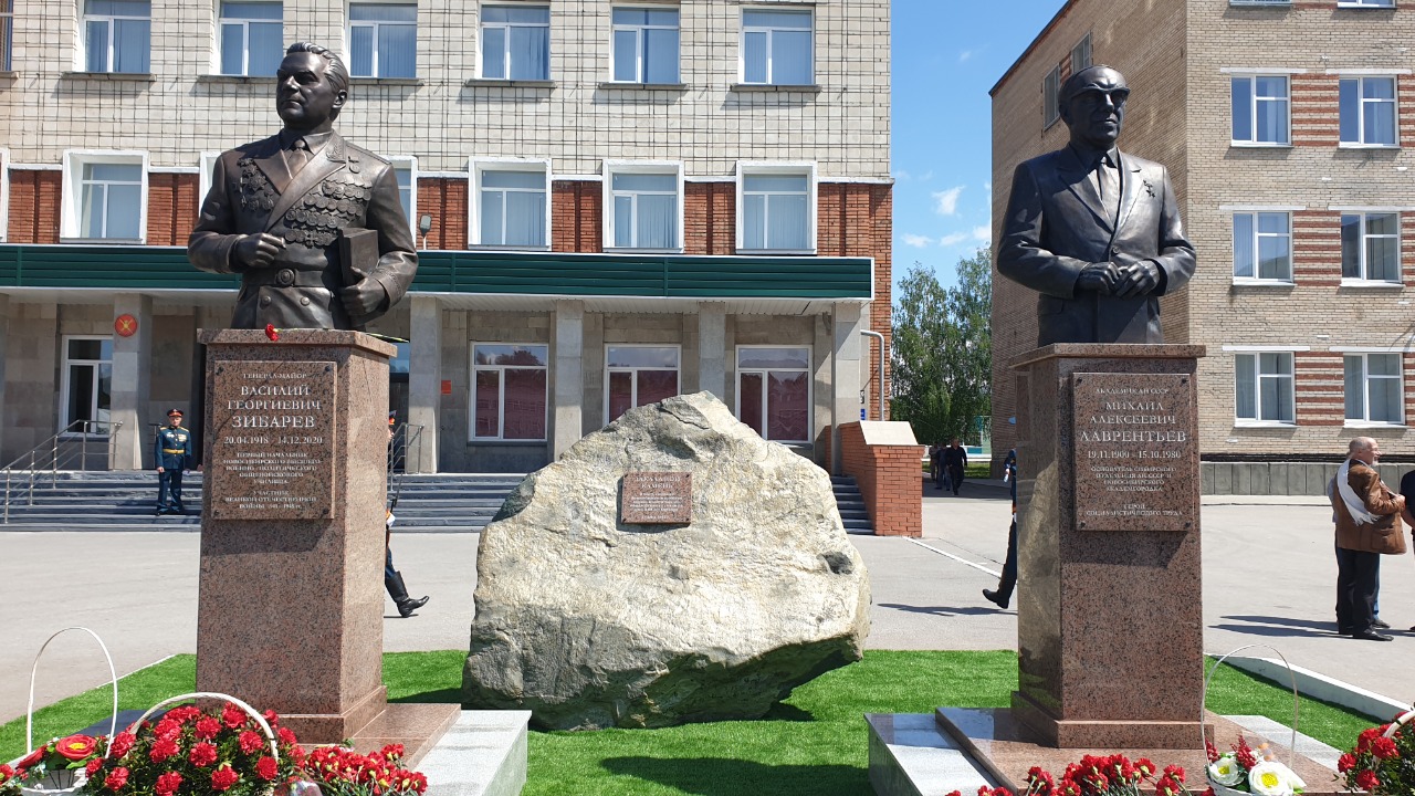 НВВКУ празднует свое 55-летие