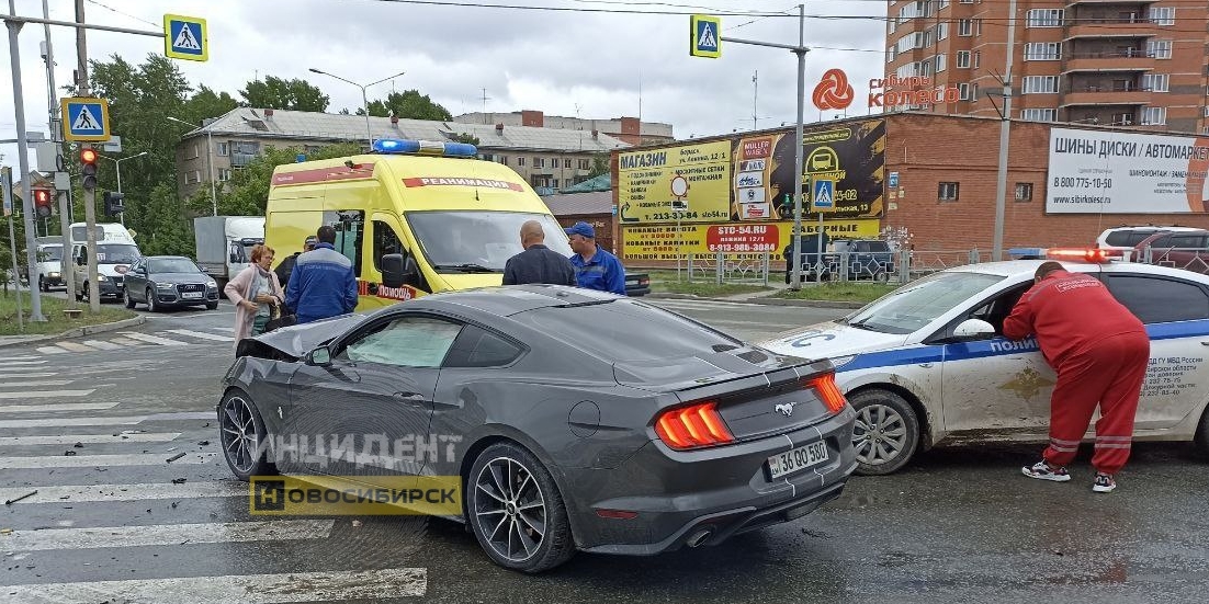 Водитель &laquo;Мустанга&raquo; устроил массовое ДТП с пострадавшей под