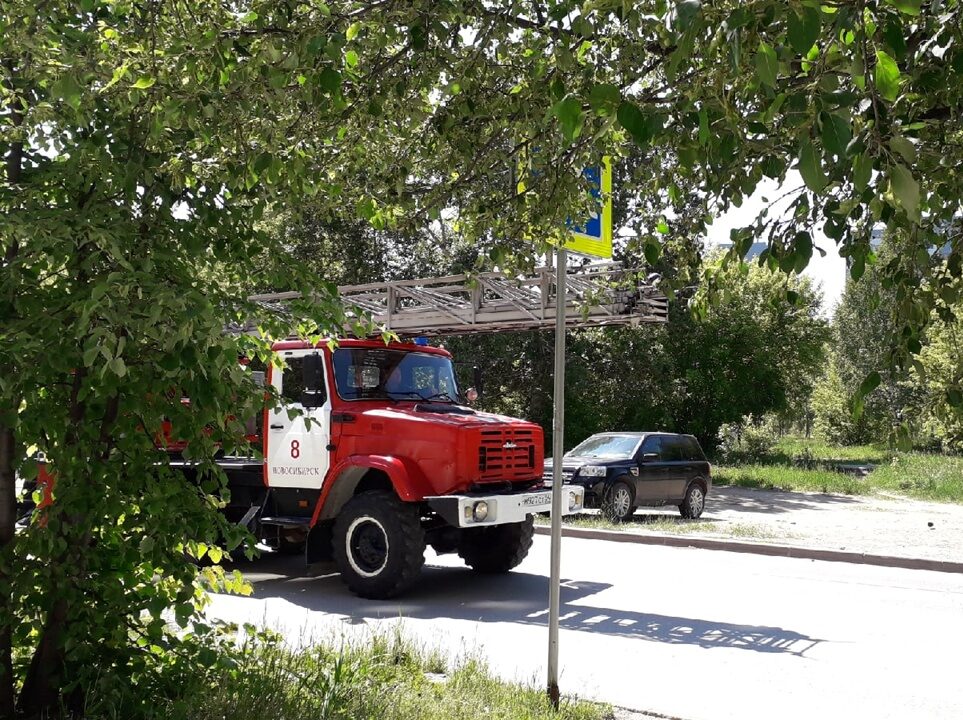Частный дом сгорел в субботу вблизи Академгородка