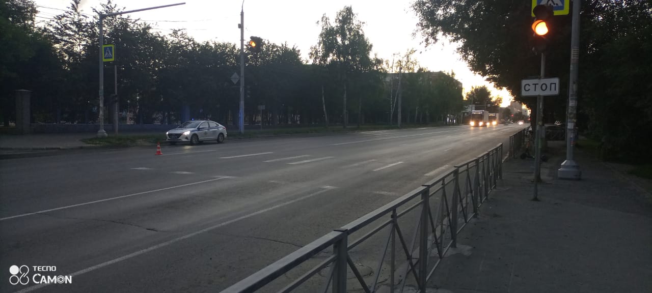 В Новосибирске Honda насмерть сбила пенсионера на пешеходном переходе