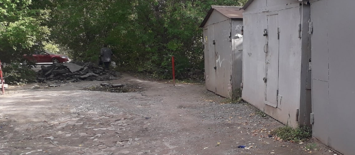 Новосибирцы замуровали кучей асфальта объезд улицы Связистов
