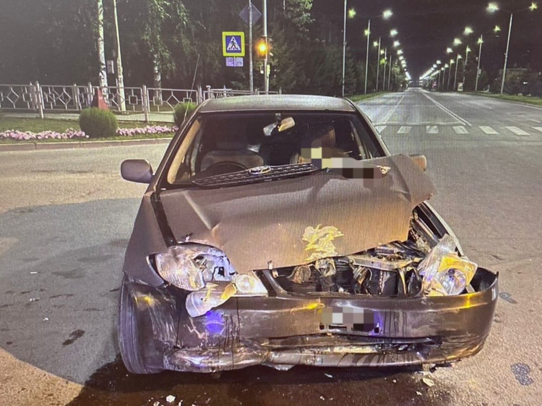 Пьяная женщина за рулём Toyota устроила аварию с пострадавшими в