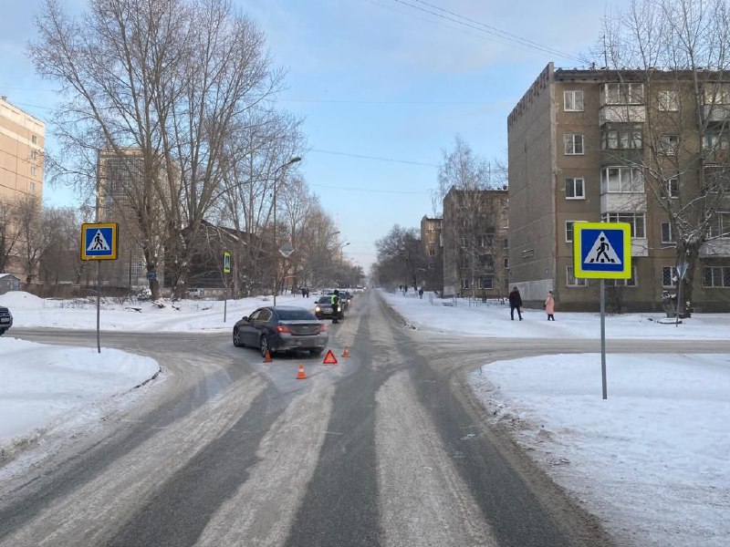В Новосибирске водитель Infiniti сбил на переходе 11-летнего мальчика