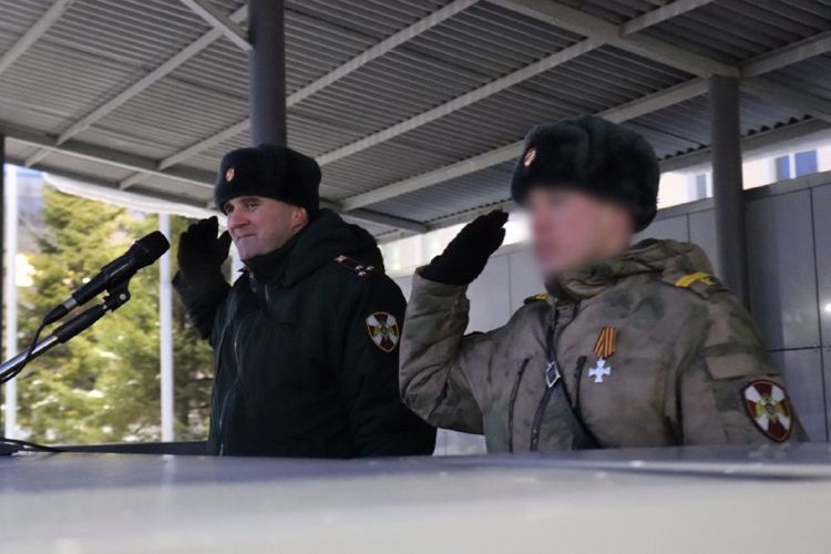 Курсанта НВИ наградили Георгиевским крестом за участие в спецоперации