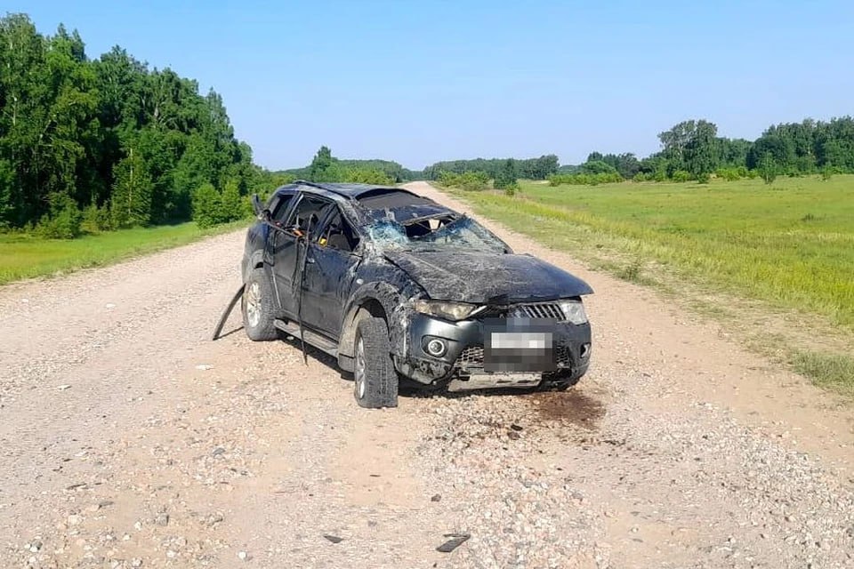 Прокурор Купинского района разбился с семьёй в аварии: его годовалая