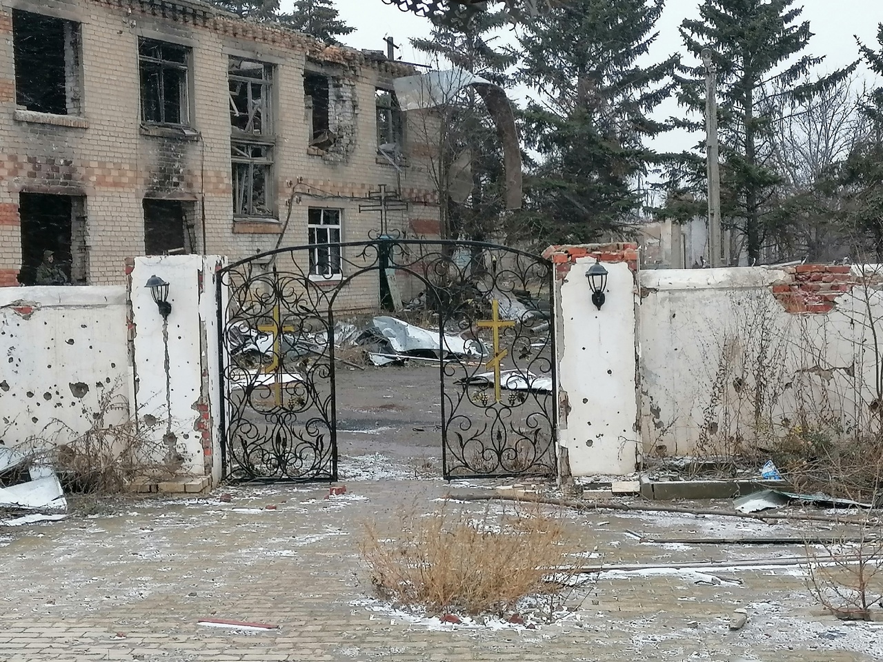 Сотрудник мэрии Новосибирска прислал фотографии со спецоперации