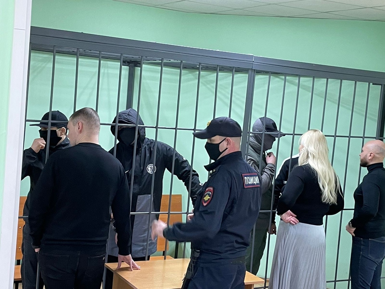 Группу новосибирцев осудили за вымогательство и разгром аэротрубы