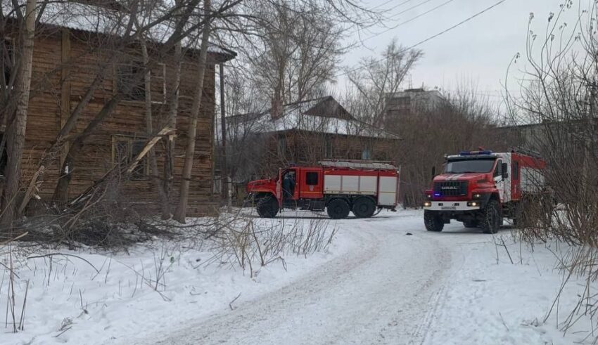 Жители Академгородка приняли коммунальную аварию за пожар