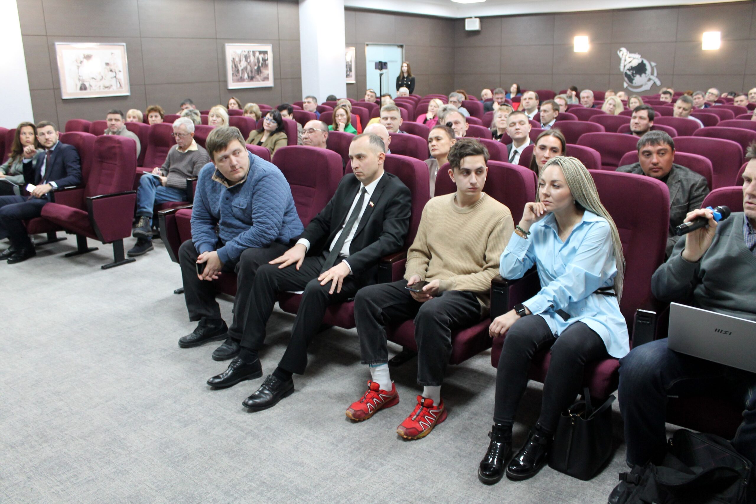 Депутат Госдумы Аксёненко собирает в Новосибирске &laquo;Команду