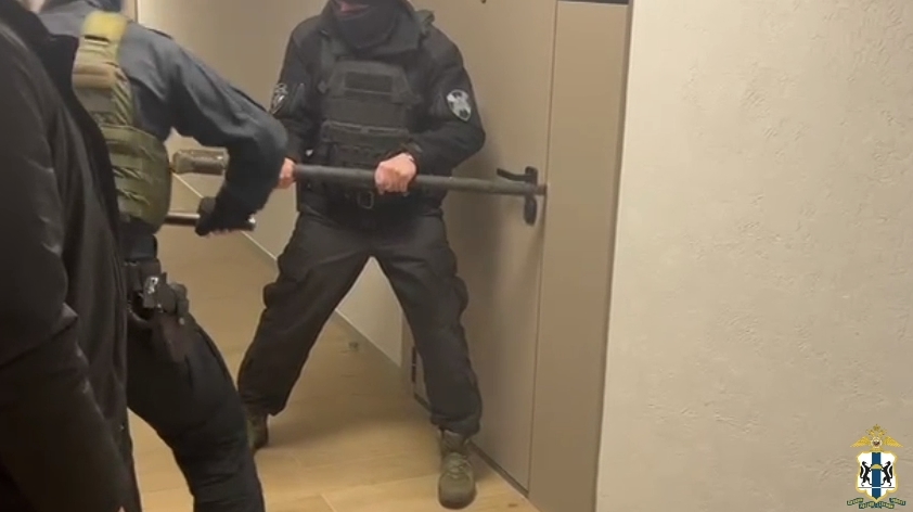 Полиция задержала в Новосибирске 35-летнего интернет-мошенника