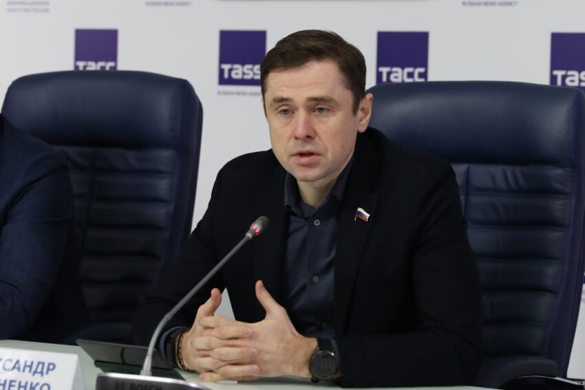 Новосибирский депутат предложил в 10 раз увеличить штрафы за мат