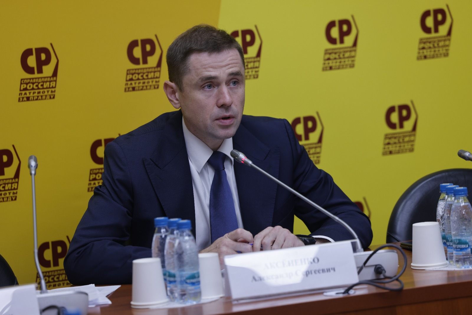 Новосибирский депутат собрал в Госдуме обманутых заказчиков ИЖС из 24