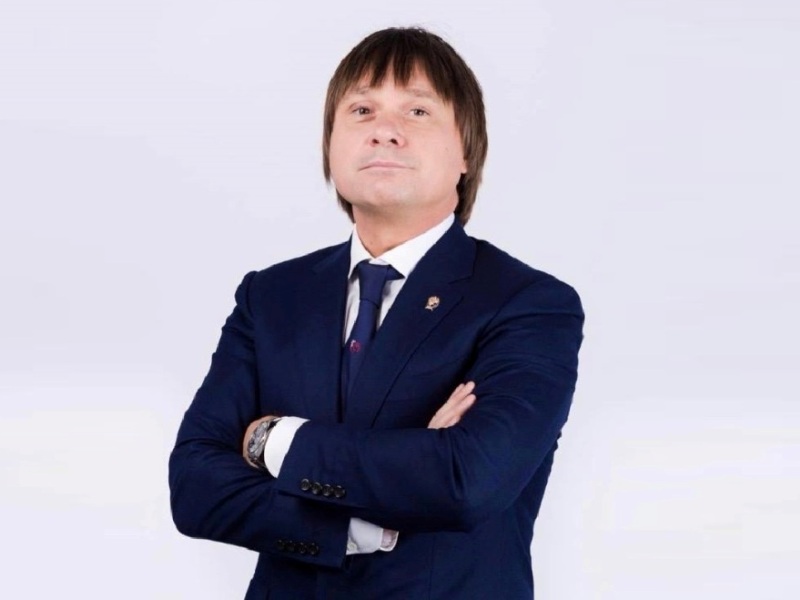 Мерседес супруги хирурга Покушалова ушел с торгов в Новосибирске