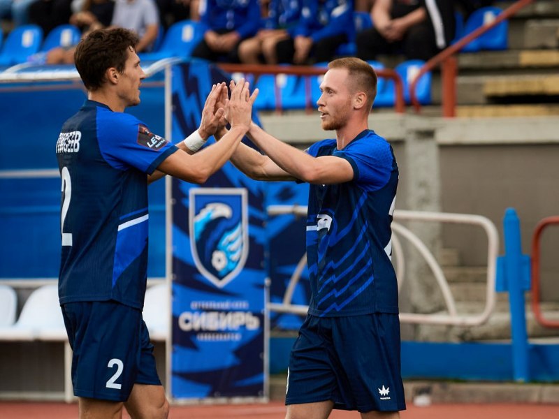 Футболисты &laquo;Сибири&raquo; выиграли дома у кировского &laquo;Динамо&raquo; со счетом 4:1