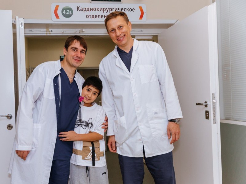 Новосибирские кардиохирурги спасли 10-летнего мальчика из Киргизии