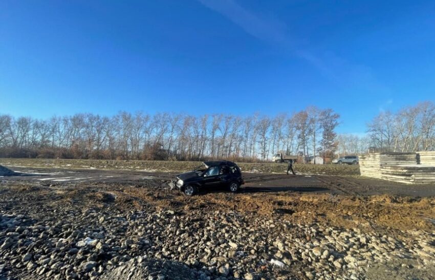 Под ОбьГЭСом в аварии погибла пассажирка автомобиля «Сузуки»