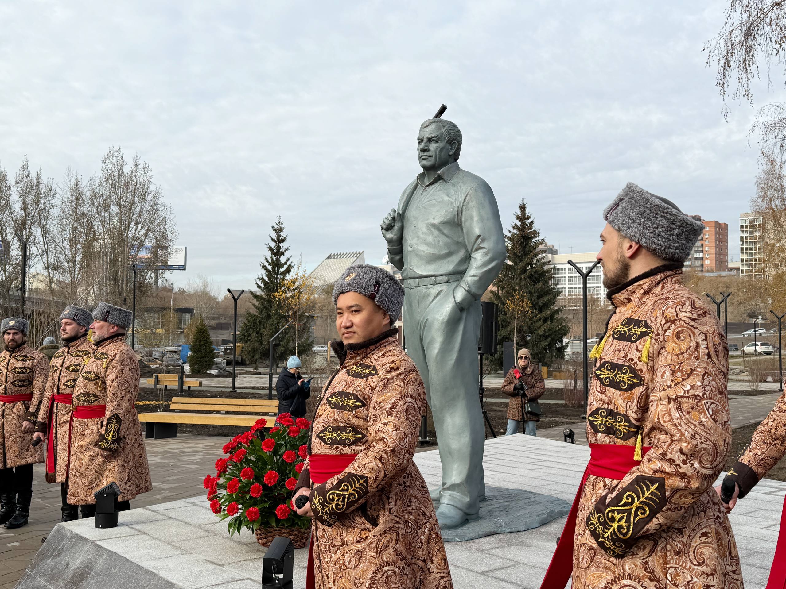В Новосибирске торжественно открыли новый парк имени Бугакова