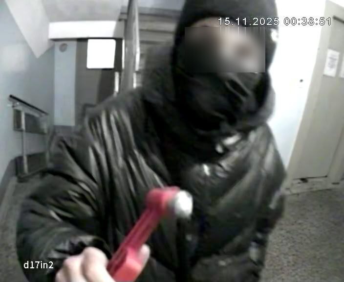 Полиция разыскивает подростков-вандалов на ОбьГЭСе в Новосибирске