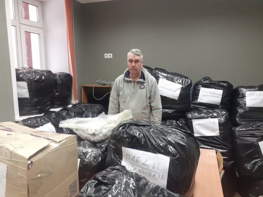 Жители Советского района собрали помощь раненым бойцам СВО