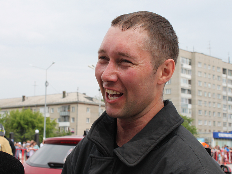 Бердский пожарный выиграл в телешоу квартиру в Москве