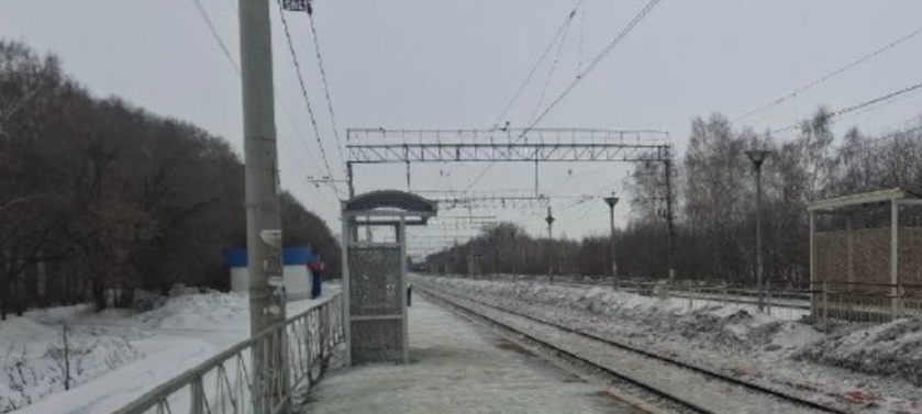Полиция устанавливает личность сбитого поездом новосибирца
