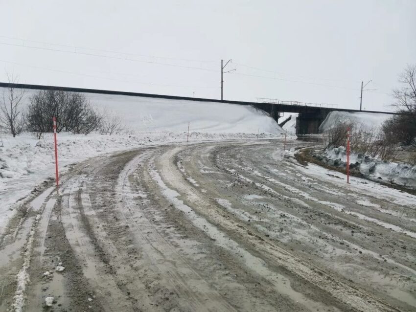 Пять паводковых участков на дорогах выявили за сутки в Новосибирской